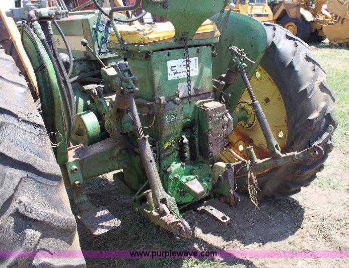 image for item A2688 John Deere 620 tractor