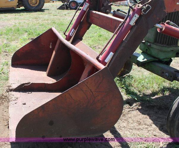 image for item A2688 John Deere 620 tractor