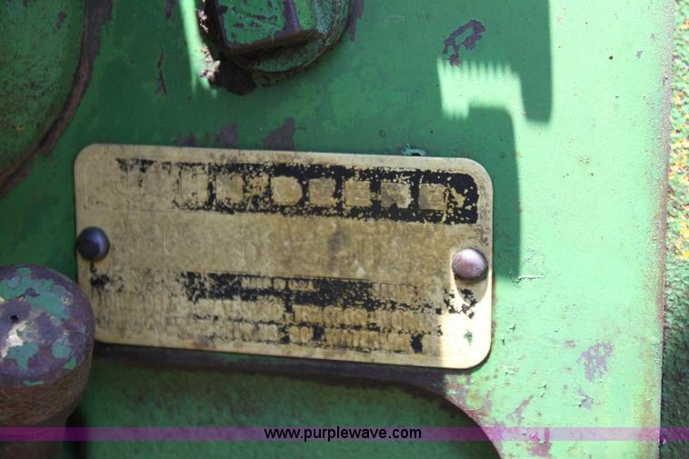 image for item A2688 John Deere 620 tractor