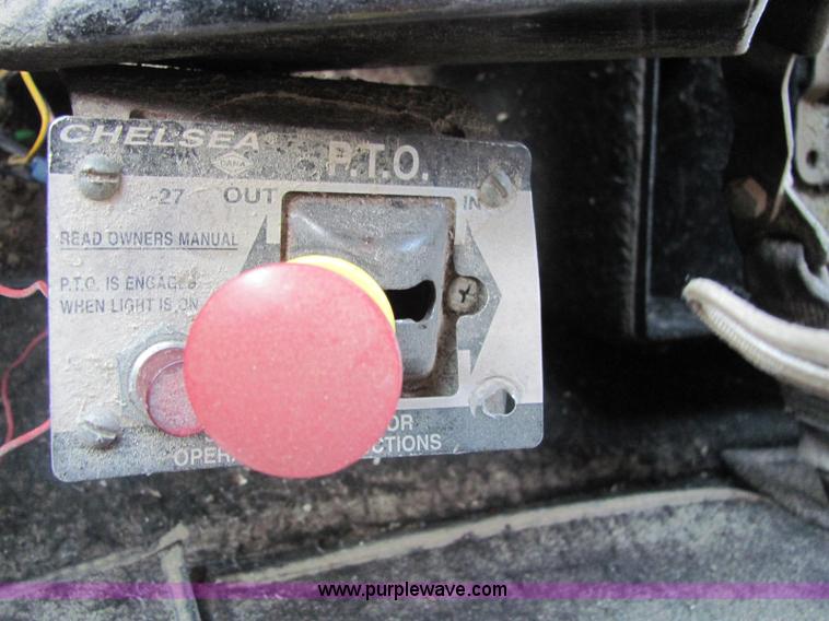 image for item A2696 1991 International 9400 grain truck