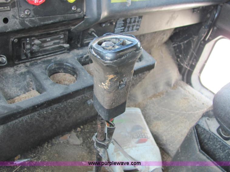 image for item A2696 1991 International 9400 grain truck