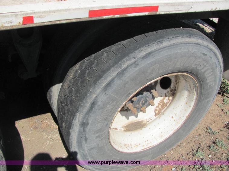 image for item A2696 1991 International 9400 grain truck