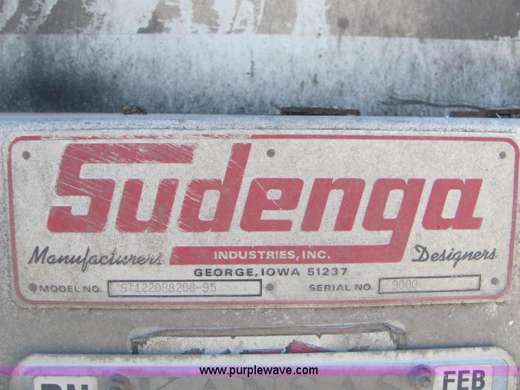 image for item A2696 1991 International 9400 grain truck