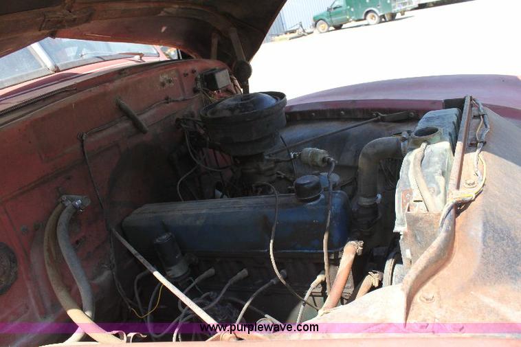 image for item A2713 1953 Chevrolet 6400 grain truck