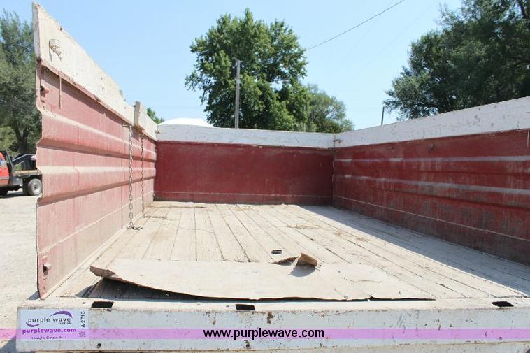 image for item A2713 1953 Chevrolet 6400 grain truck