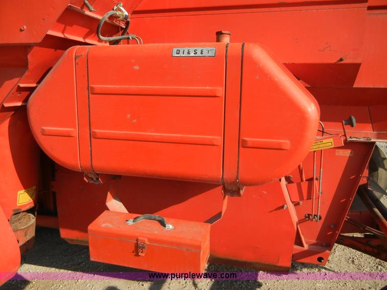 image for item A3079 1980 Massey-Ferguson 750 combine