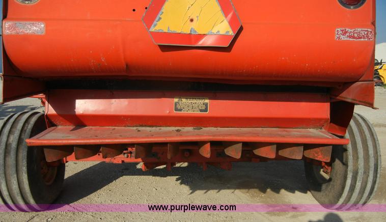 image for item A3079 1980 Massey-Ferguson 750 combine