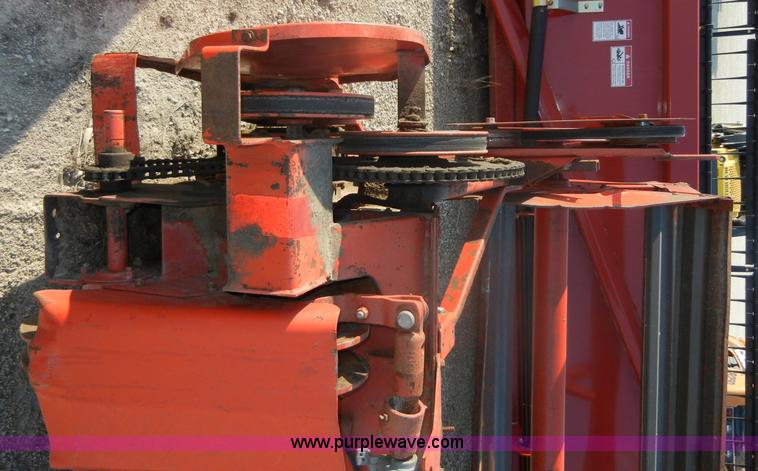 image for item A3079 1980 Massey-Ferguson 750 combine