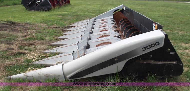 image for item A4053 AGCO eight row corn hugger header