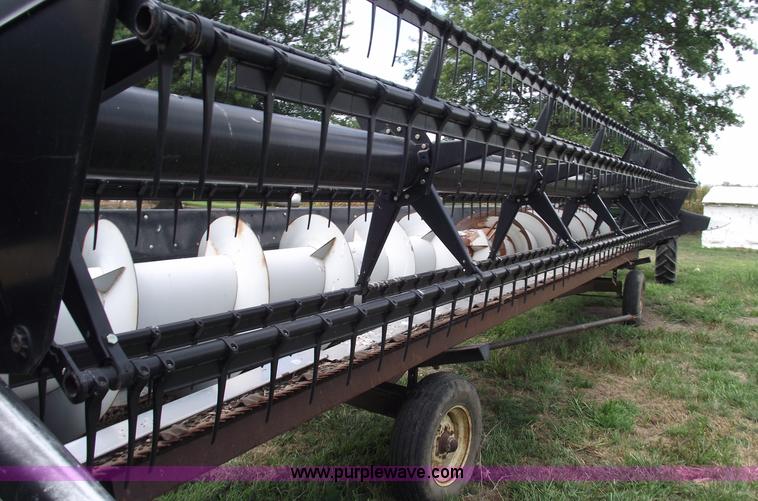 image for item A4054 AGCO 800 Series 30' flex head