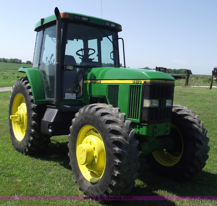 image for item A4055 2001 John Deere 7410 MFWD tractor