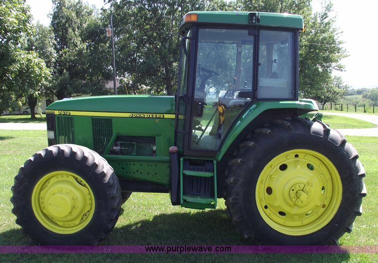 image for item A4055 2001 John Deere 7410 MFWD tractor