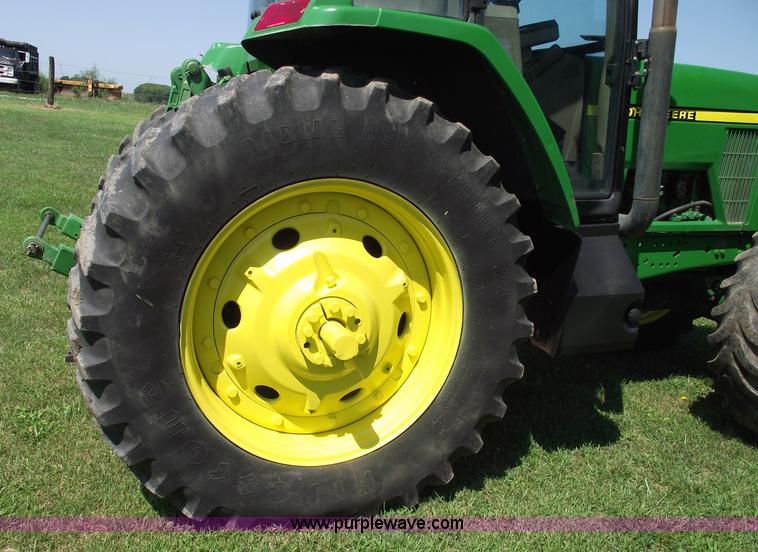 image for item A4055 2001 John Deere 7410 MFWD tractor