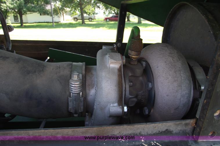 image for item A4055 2001 John Deere 7410 MFWD tractor