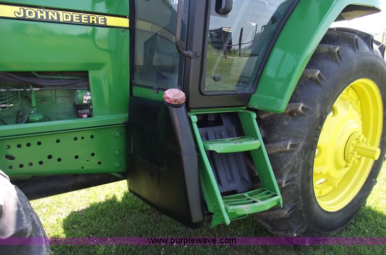 image for item A4055 2001 John Deere 7410 MFWD tractor