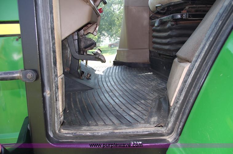 image for item A4055 2001 John Deere 7410 MFWD tractor