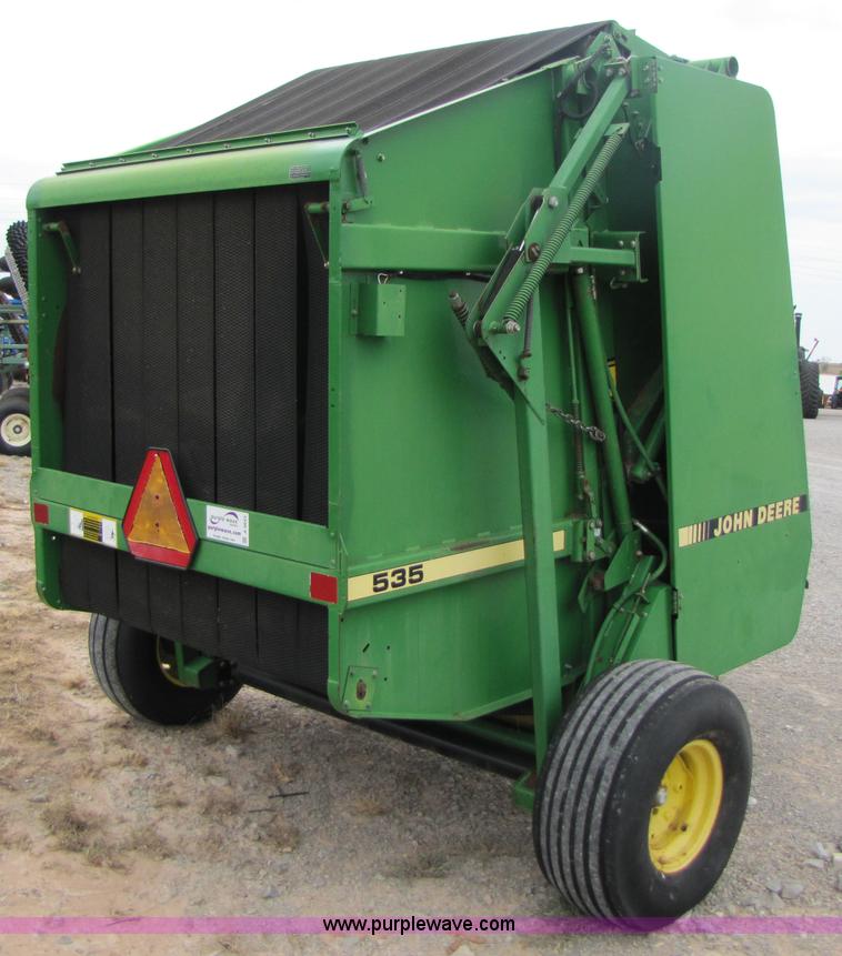 image for item A4643 1990 John Deere 535 round baler