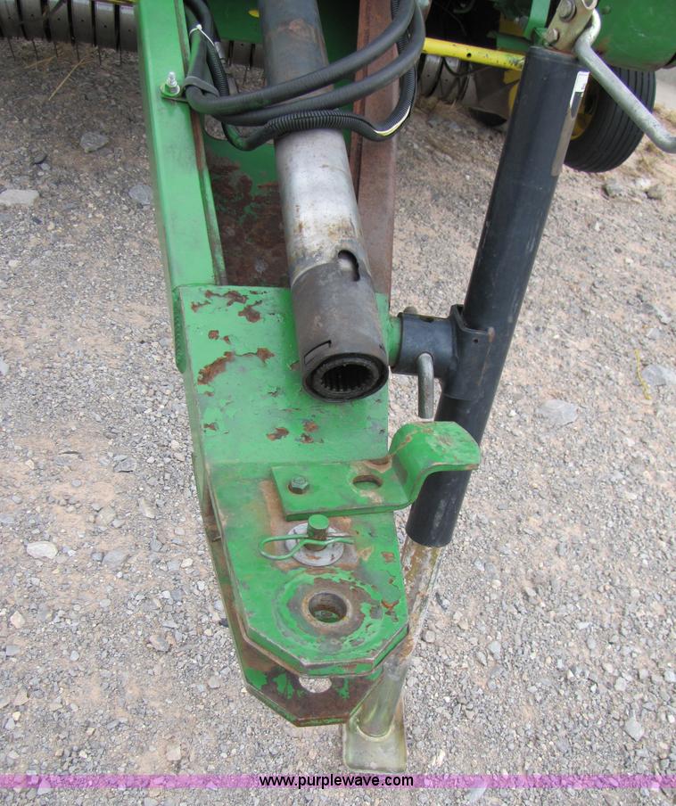image for item A4643 1990 John Deere 535 round baler