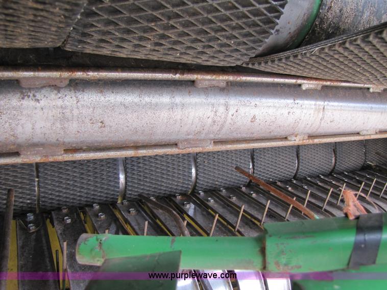 image for item A4643 1990 John Deere 535 round baler