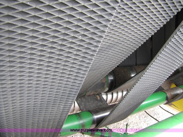 image for item A4643 1990 John Deere 535 round baler