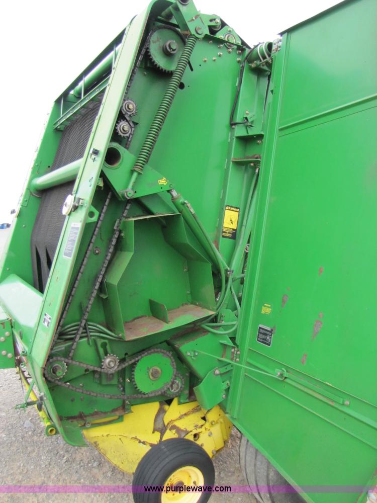 image for item A4643 1990 John Deere 535 round baler