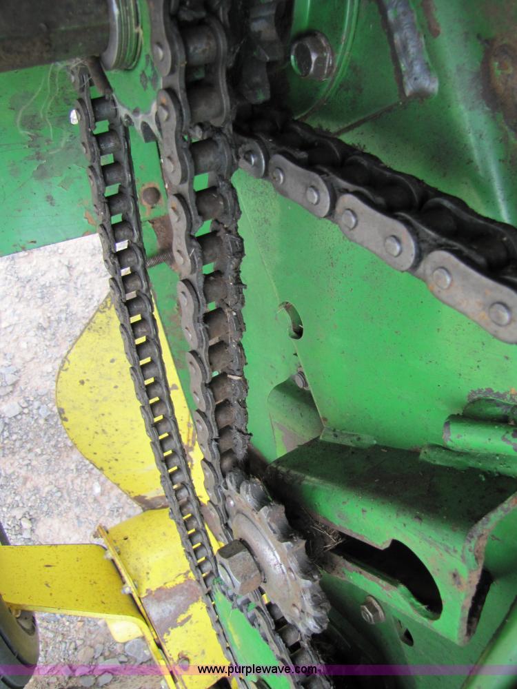 image for item A4643 1990 John Deere 535 round baler