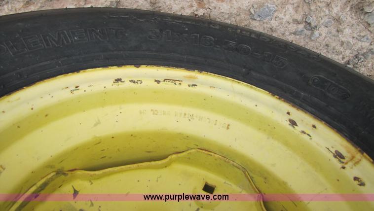 image for item A4643 1990 John Deere 535 round baler