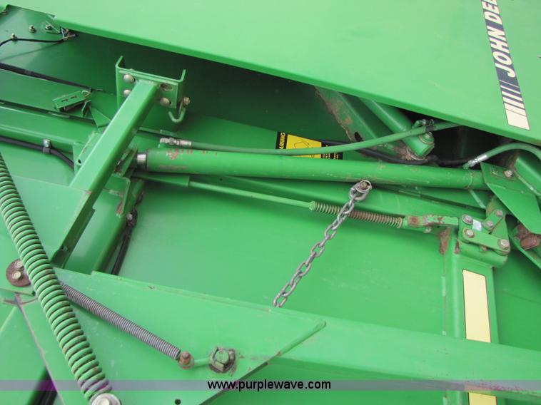 image for item A4643 1990 John Deere 535 round baler