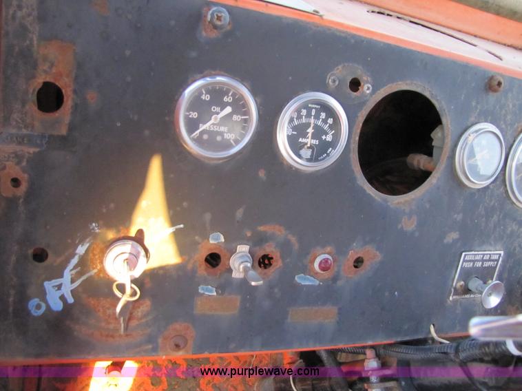 image for item A4645 1966 Mack R600 grain truck