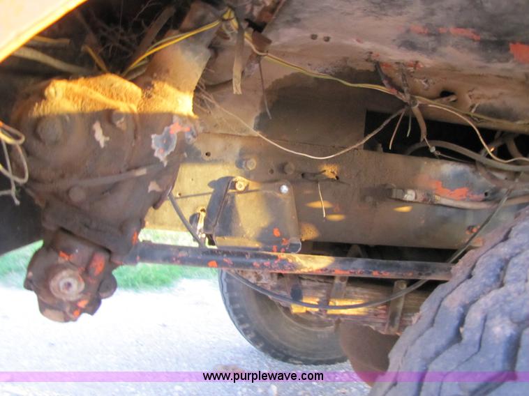 image for item A4645 1966 Mack R600 grain truck