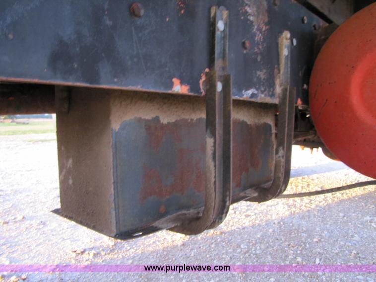 image for item A4645 1966 Mack R600 grain truck