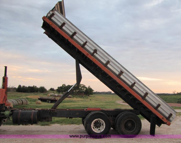 image for item A4645 1966 Mack R600 grain truck