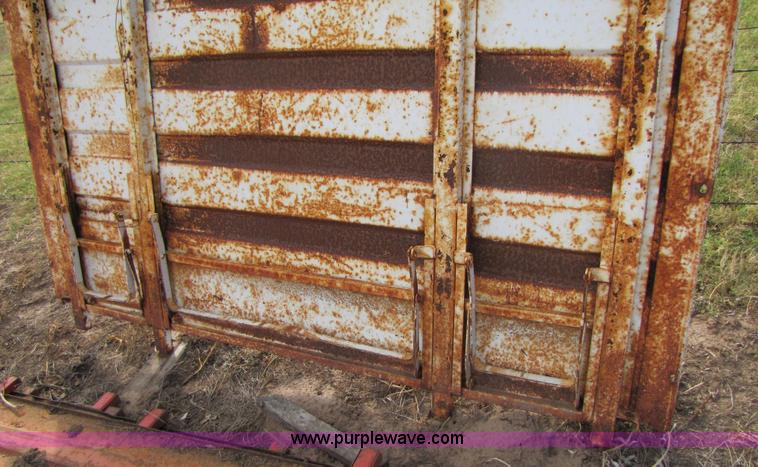 image for item A4645 1966 Mack R600 grain truck