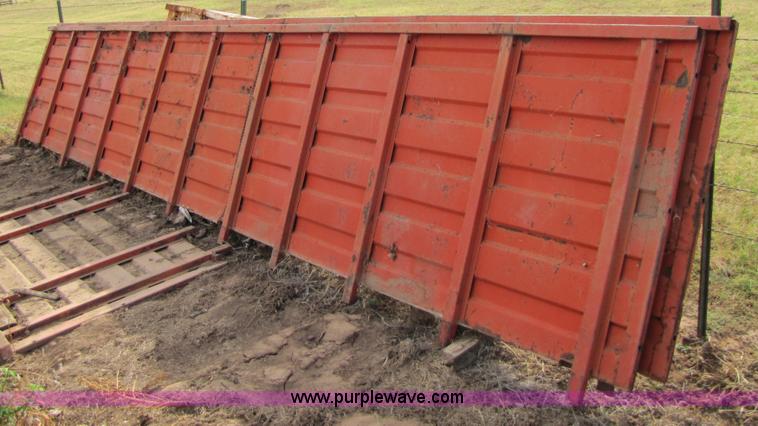 image for item A4645 1966 Mack R600 grain truck