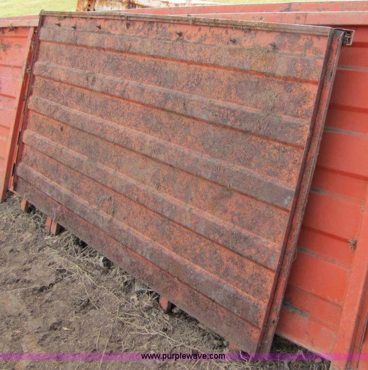 image for item A4645 1966 Mack R600 grain truck