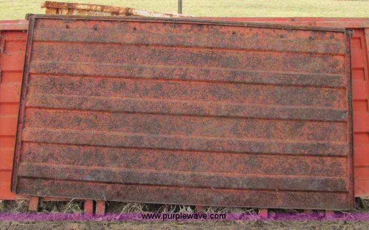 image for item A4645 1966 Mack R600 grain truck