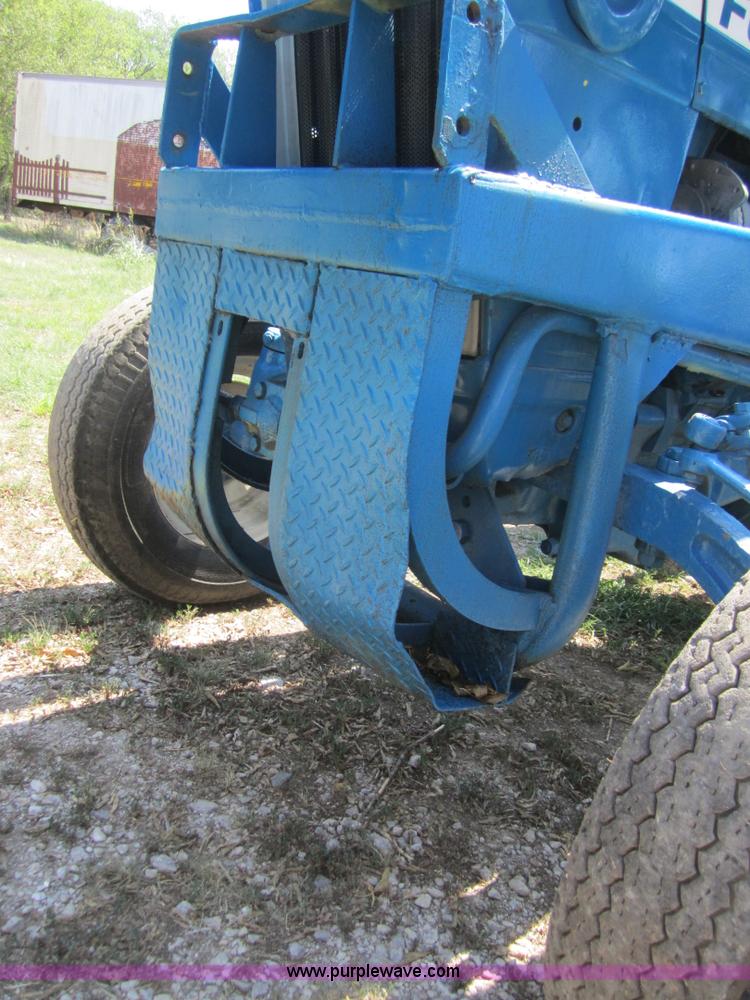 image for item A4701 1974 Ford 340A tractor with loader