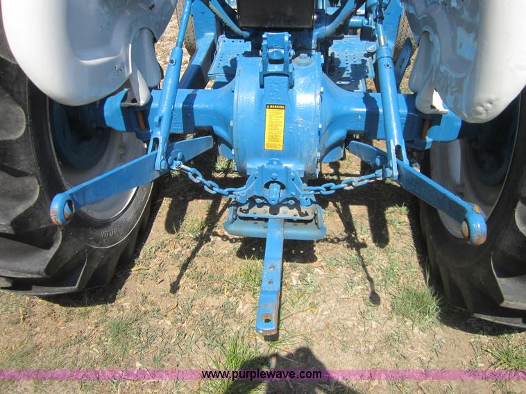 image for item A4701 1974 Ford 340A tractor with loader