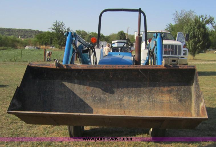 image for item A4706 New Holland 3415 tractor