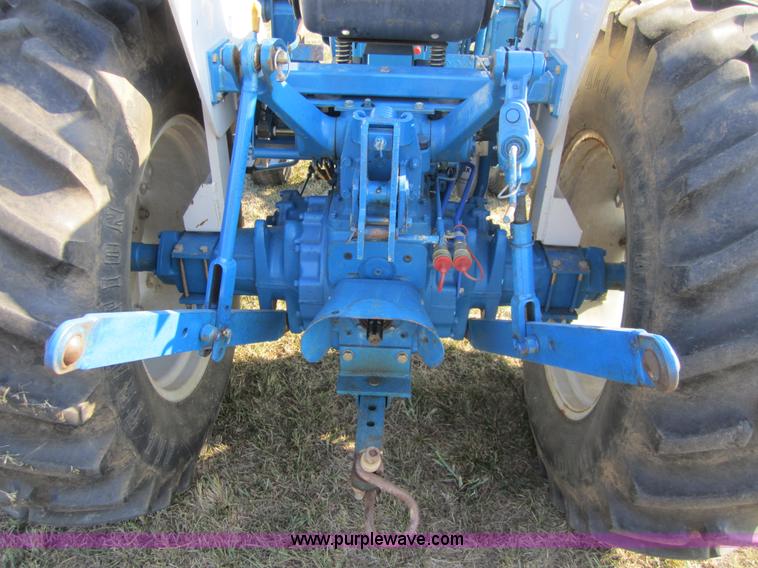 image for item A4706 New Holland 3415 tractor