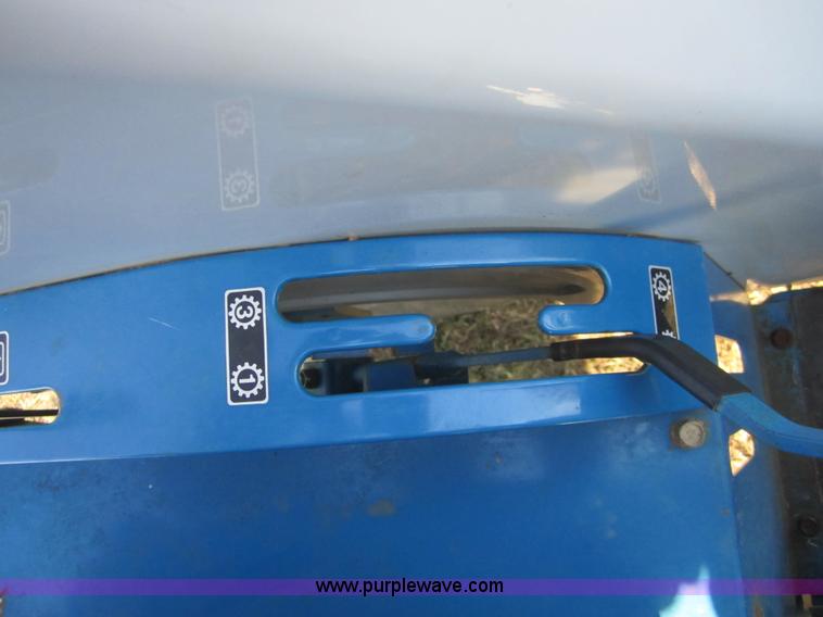 image for item A4706 New Holland 3415 tractor