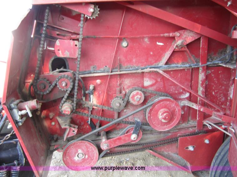 image for item A4707 1999 Case IH 8465A round baler