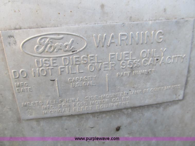 image for item A5454 1989 Ford CLT9000 semi truck