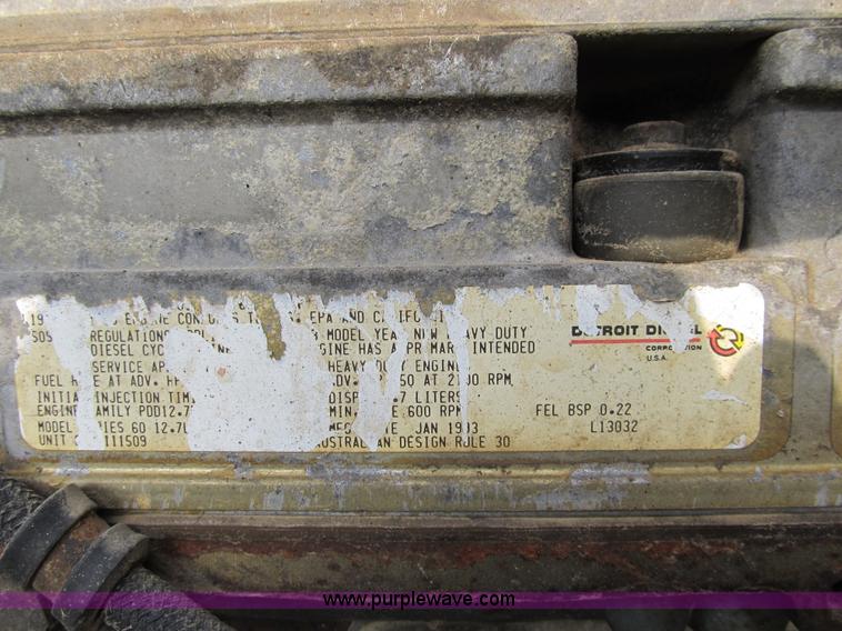 image for item A5455 1993 Volvo WIA-64 semi truck