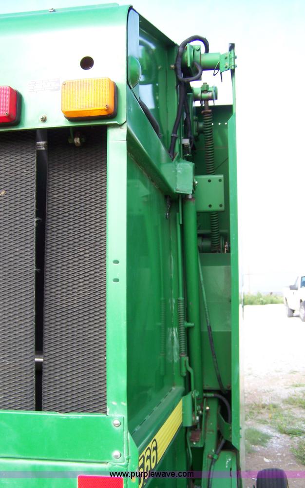 image for item B3517 1998 John Deere 566 round baler