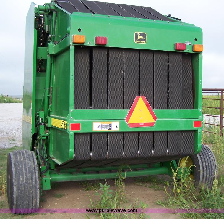 image for item B3517 1998 John Deere 566 round baler
