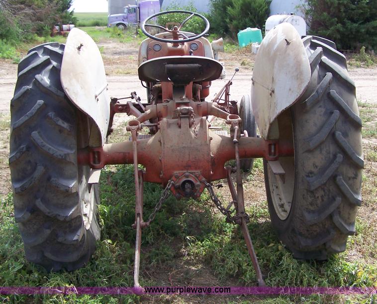 image for item C9277 Ford tractor