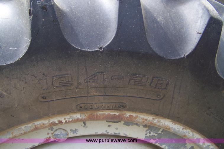 image for item C9277 Ford tractor