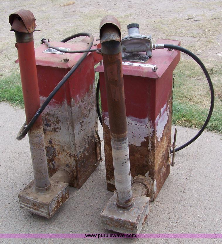 (2) MyD HandD stock tank heater in Ransom, KS Item C9284 sold Purple Wave