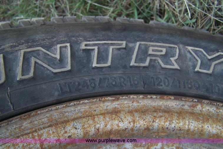 image for item C9330 1989 Chevrolet C2500 pickup truck